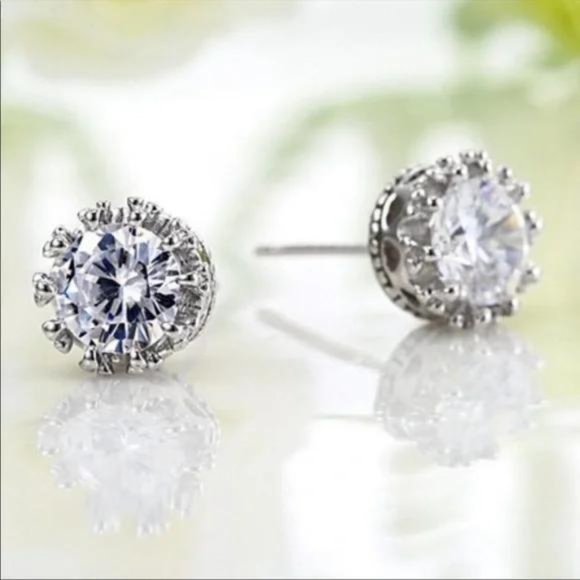 STUD 925 STERLING SILVER DIAMOND EARRINGS, NICE EARRINGS, CUTE EARRINGS - Picture 4 of 5